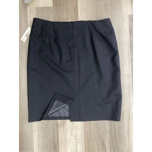 Pendleton NWT Black Pencil Skirt, 100% Virgin Wool Bottom, Size 16P, MSRP $118 - Picture 6 of 8